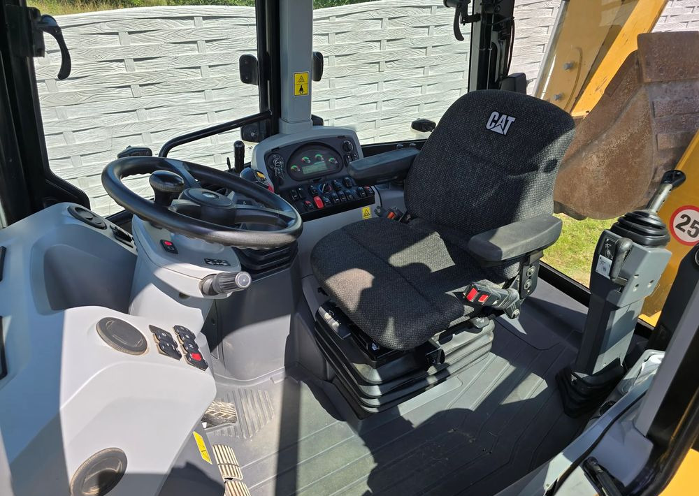 Caterpillar - جرافة حفار: صورة 3 Caterpillar - جرافة حفار: صورة 3