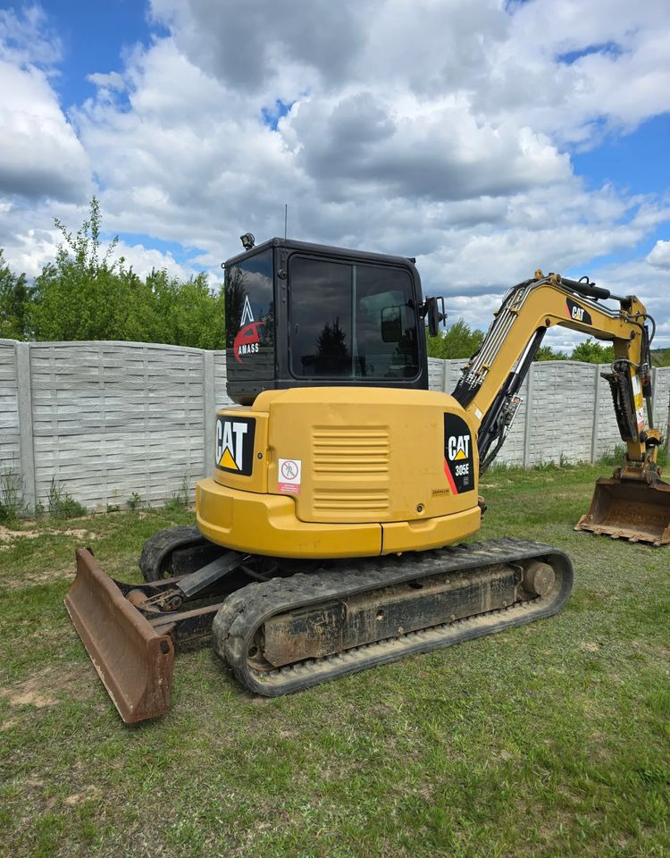 Caterpillar - حفار زحاف: صورة 1 Caterpillar - حفار زحاف: صورة 1