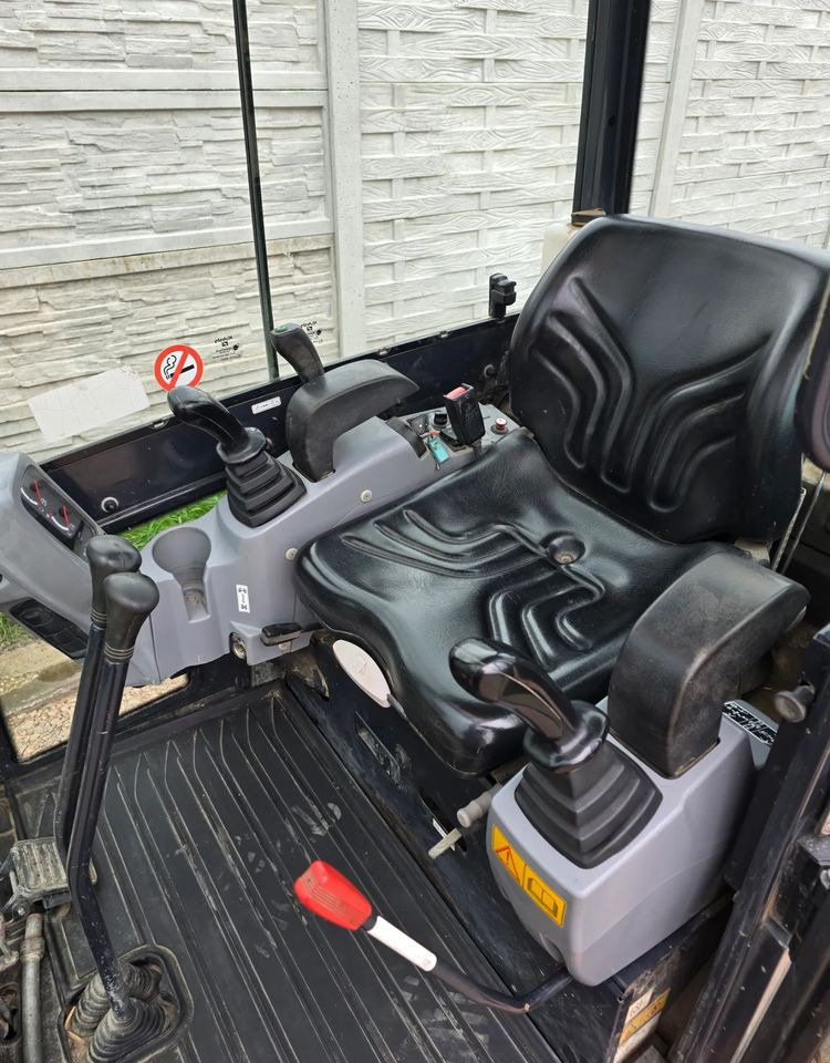 Kubota - حفارة مُصَّغرة: صورة 3 Kubota - حفارة مُصَّغرة: صورة 3