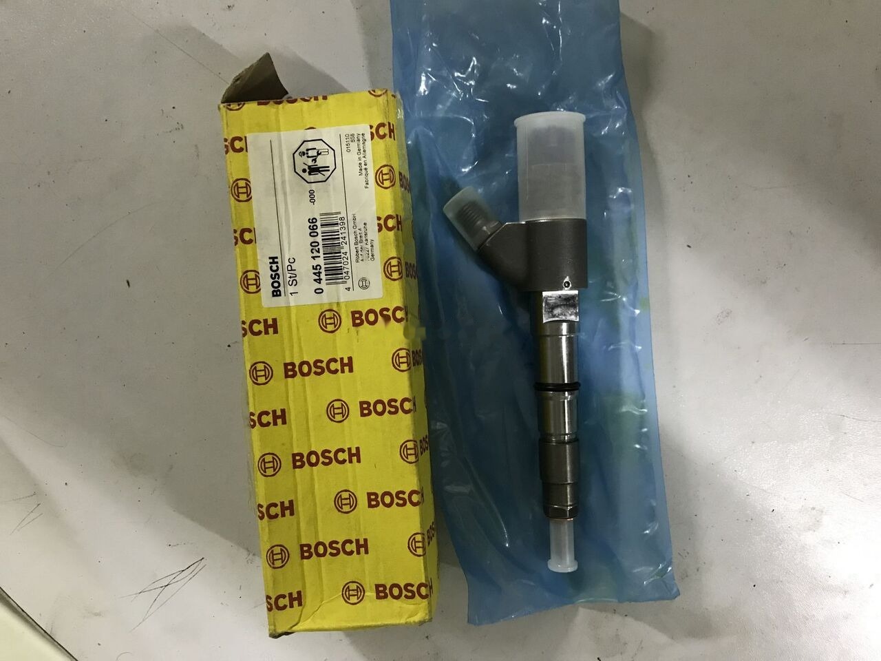 Bosch 4289311 Volvo ALL VOLVO - حاقن - اللودر بعجل: صورة 3 Bosch 4289311 Volvo ALL VOLVO - حاقن - اللودر بعجل: صورة 3