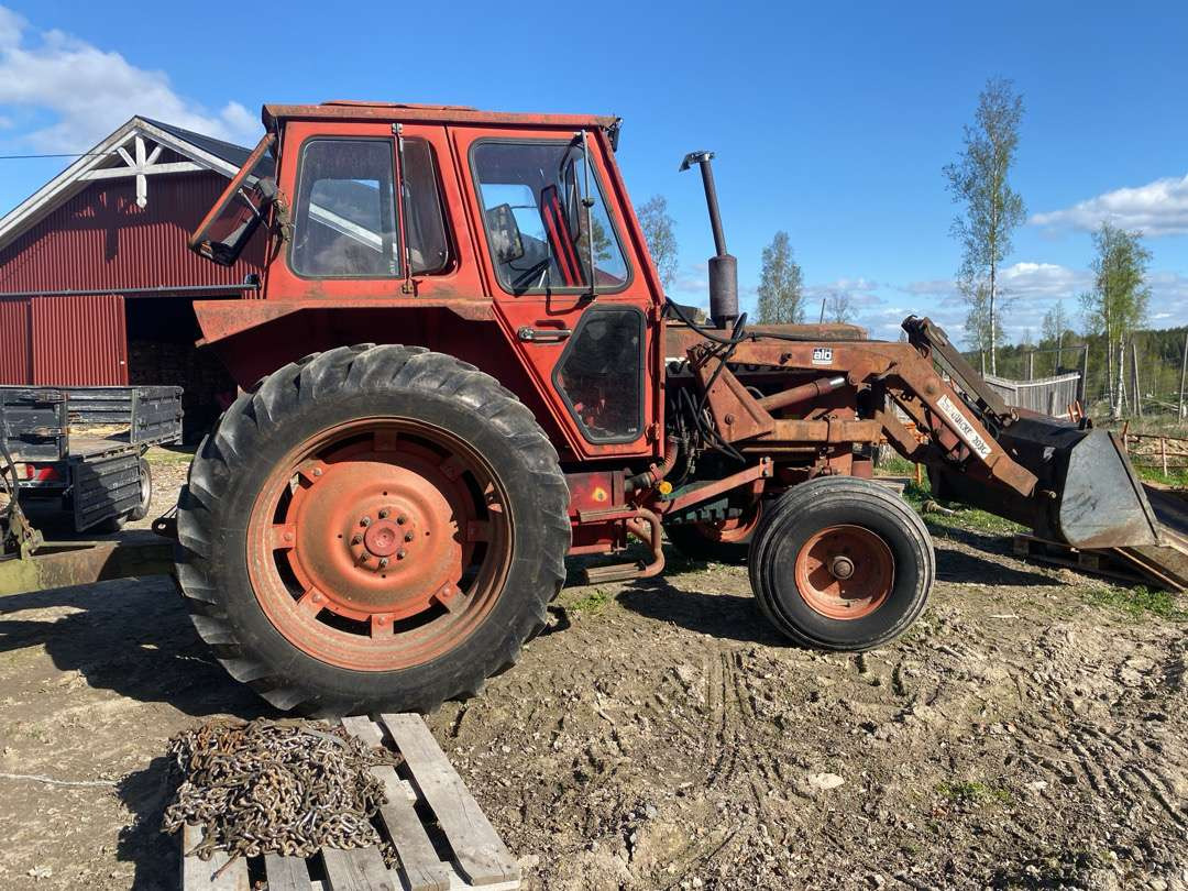 جرار 1975 Volvo BM T500 traktor med frontlaster: صورة 8