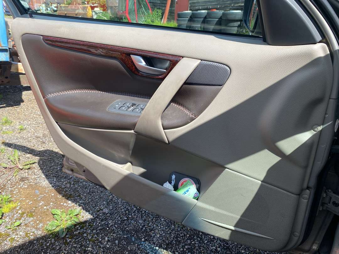 سيارة ستيشن 2001 Volvo XC70 EU-GODKJENT (rep.-objekt): صورة 12