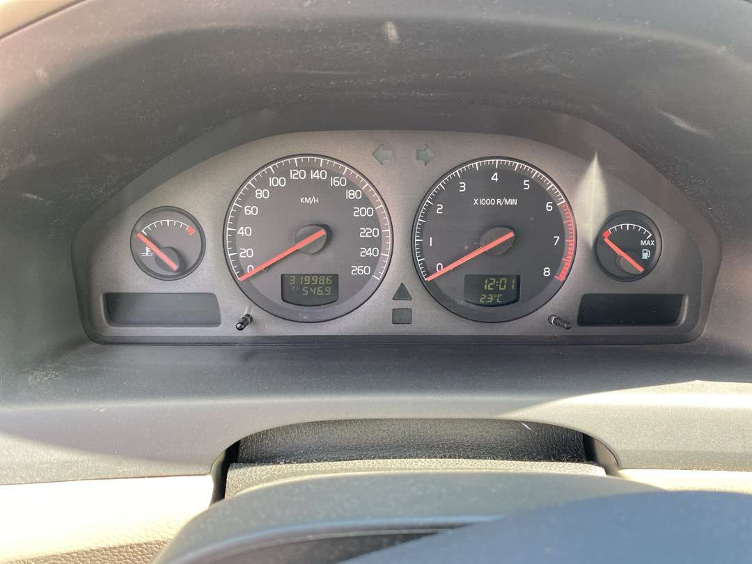 سيارة ستيشن 2001 Volvo XC70 EU-GODKJENT (rep.-objekt): صورة 10