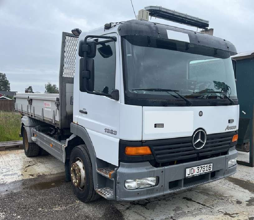 2004 Mercedes-Benz Tipp - EU-godkjent - شاحنة قلاب: صورة 2 2004 Mercedes-Benz Tipp - EU-godkjent - شاحنة قلاب: صورة 2
