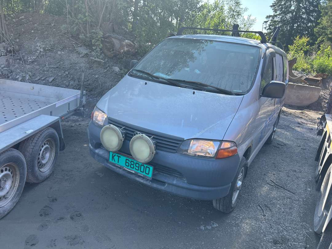 2005 Varebil TOYOTA HIACE 4WD EU-Godkjent - فان: صورة 1 2005 Varebil TOYOTA HIACE 4WD EU-Godkjent - فان: صورة 1