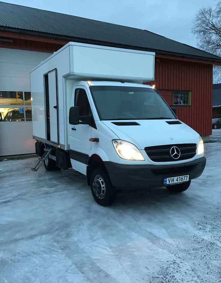2012 Mercedes-Benz Sprinter EU-GODKJENT SVÆRT LAV KM! - شاحنة مقفلة: صورة 2 2012 Mercedes-Benz Sprinter EU-GODKJENT SVÆRT LAV KM! - شاحنة مقفلة: صورة 2