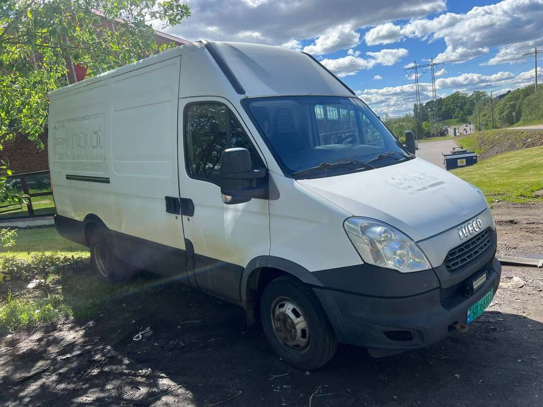 2014 Iveco Daily varebil//Grønne skilt//EU-GODKJENT - فان: صورة 1 2014 Iveco Daily varebil//Grønne skilt//EU-GODKJENT - فان: صورة 1