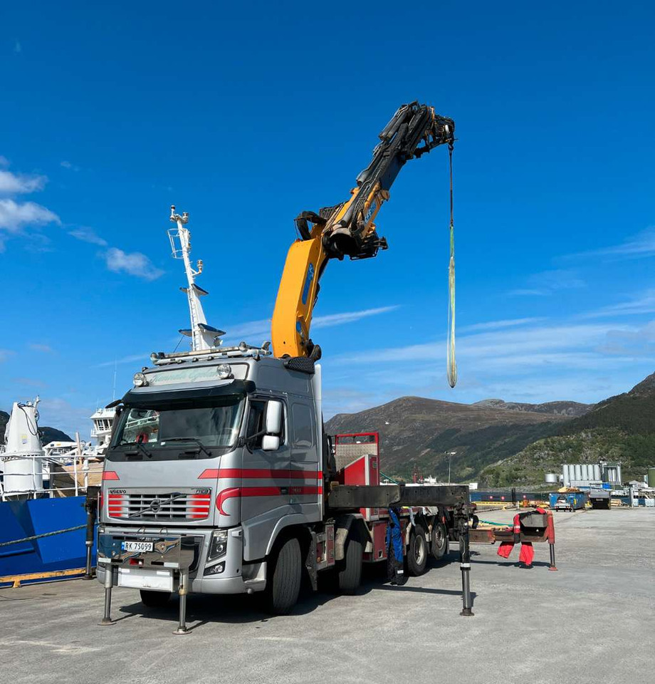 2014 Volvo FH16 750 EU-godkjent - شاحنة كرين: صورة 1 2014 Volvo FH16 750 EU-godkjent - شاحنة كرين: صورة 1