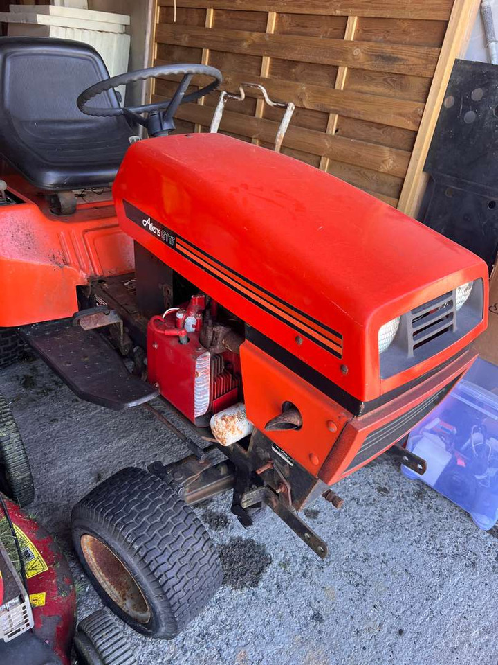 Ariens GT 17 Sitteklipper med kraftuttak (rep.-objekt) - جزازة أعشاب الحدائق: صورة 2 Ariens GT 17 Sitteklipper med kraftuttak (rep.-objekt) - جزازة أعشاب الحدائق: صورة 2