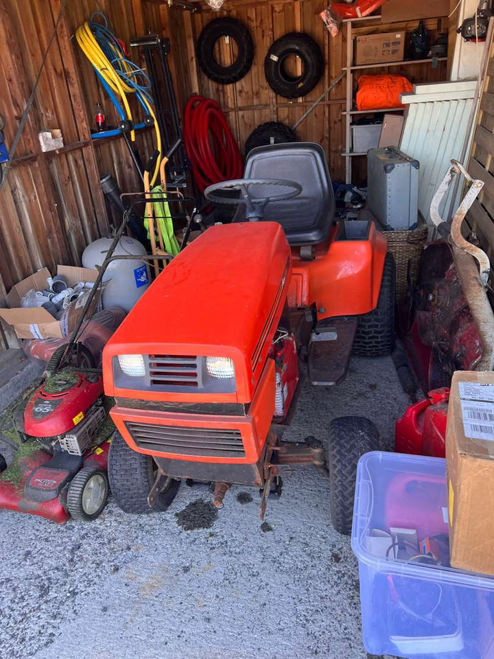 Ariens GT 17 Sitteklipper med kraftuttak (rep.-objekt) - جزازة أعشاب الحدائق: صورة 1 Ariens GT 17 Sitteklipper med kraftuttak (rep.-objekt) - جزازة أعشاب الحدائق: صورة 1
