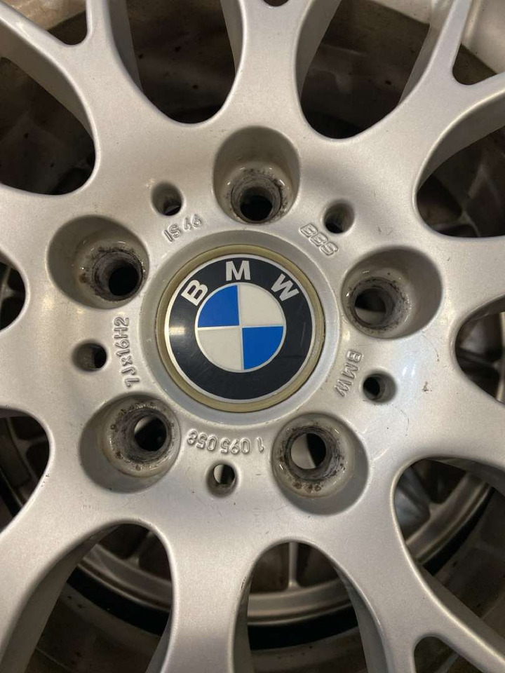 Originalt BMW hjulsett - الأدوات والمعدات: صورة 3 Originalt BMW hjulsett - الأدوات والمعدات: صورة 3
