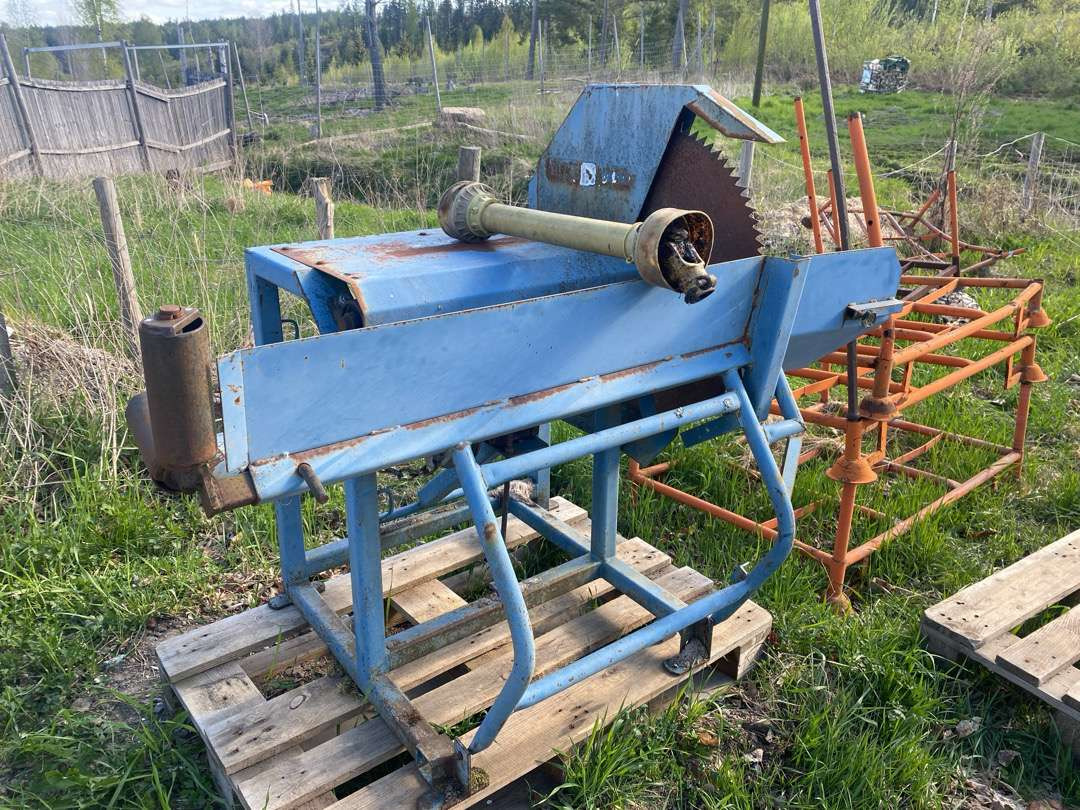 Vedsag til traktor - معدات الورش: صورة 1 Vedsag til traktor - معدات الورش: صورة 1