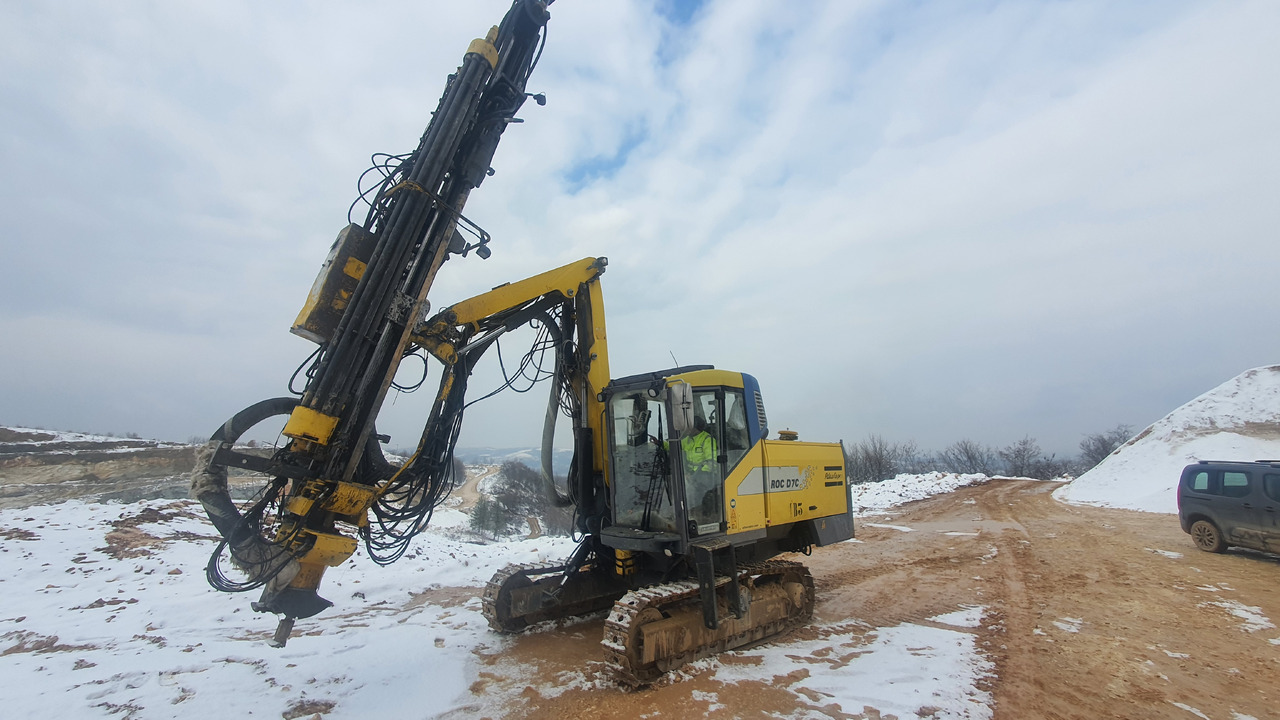 Atlas Copco ROC D7c-11 - برج الحفر: صورة 1 Atlas Copco ROC D7c-11 - برج الحفر: صورة 1