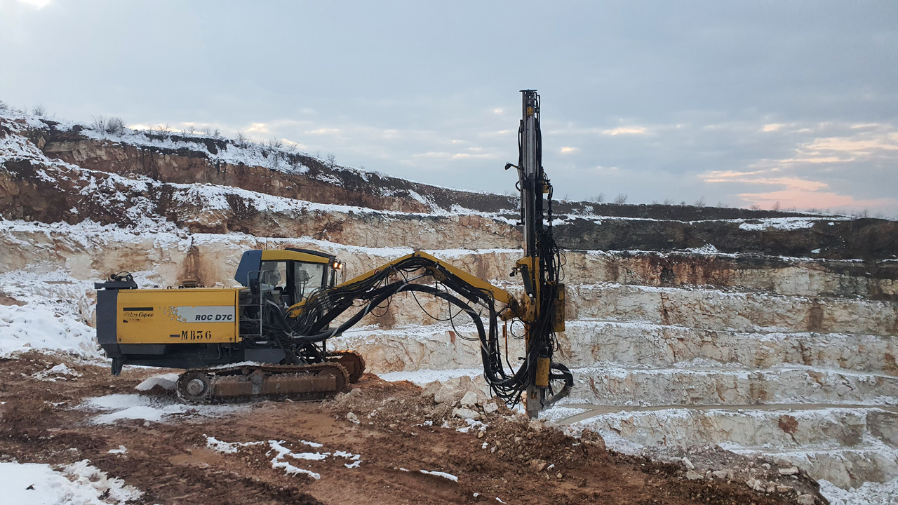 Atlas Copco ROC D7c-11 - برج الحفر: صورة 3 Atlas Copco ROC D7c-11 - برج الحفر: صورة 3