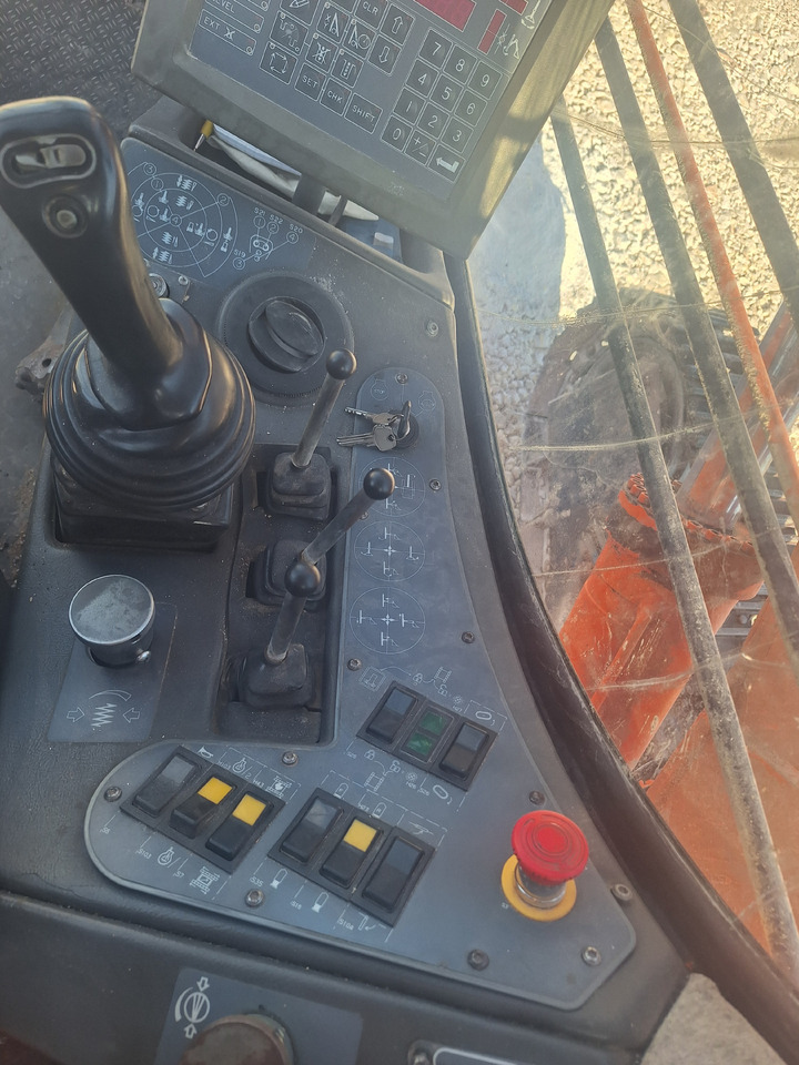 TAMROCK Pantera 1100 - برج الحفر: صورة 2 TAMROCK Pantera 1100 - برج الحفر: صورة 2