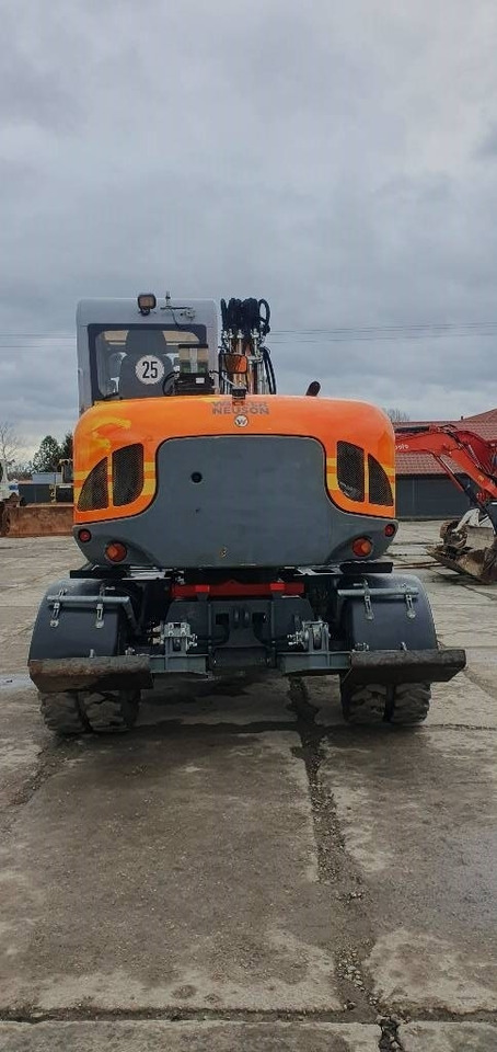 Wacker Neuson Ew100 z rototiltem - حفارة دولاب: صورة 3 Wacker Neuson Ew100 z rototiltem - حفارة دولاب: صورة 3