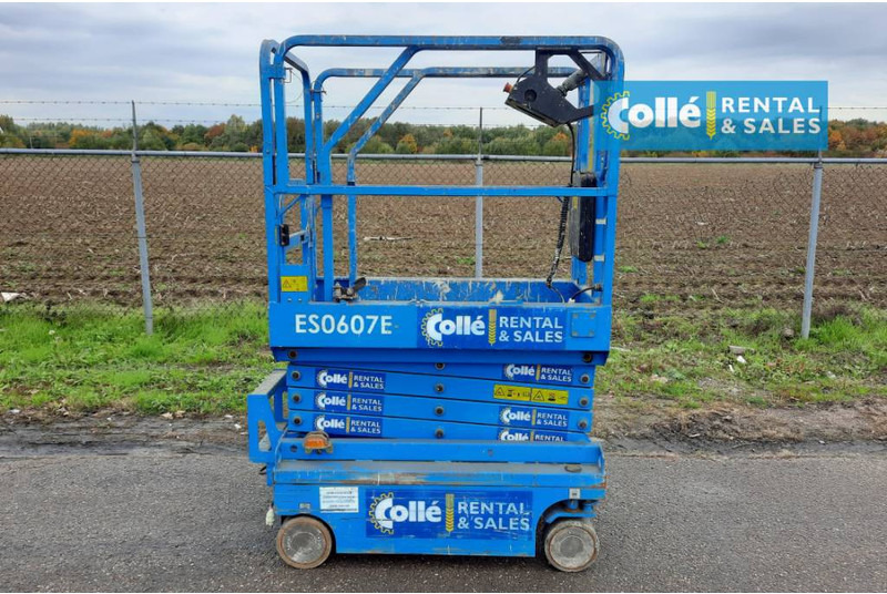 MAGNI ES0607E | 2017 - رافعة هيدروليكية مقصية: صورة 1 MAGNI ES0607E | 2017 - رافعة هيدروليكية مقصية: صورة 1