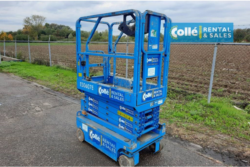 MAGNI ES0607E | 2017 - رافعة هيدروليكية مقصية: صورة 3 MAGNI ES0607E | 2017 - رافعة هيدروليكية مقصية: صورة 3