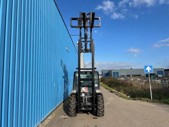 Manitou MC25-4 Manitou MC25-4: صورة 11