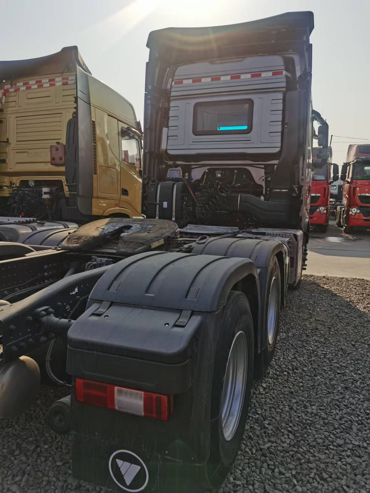 AUMAN - وحدة جر: صورة 4 AUMAN - وحدة جر: صورة 4