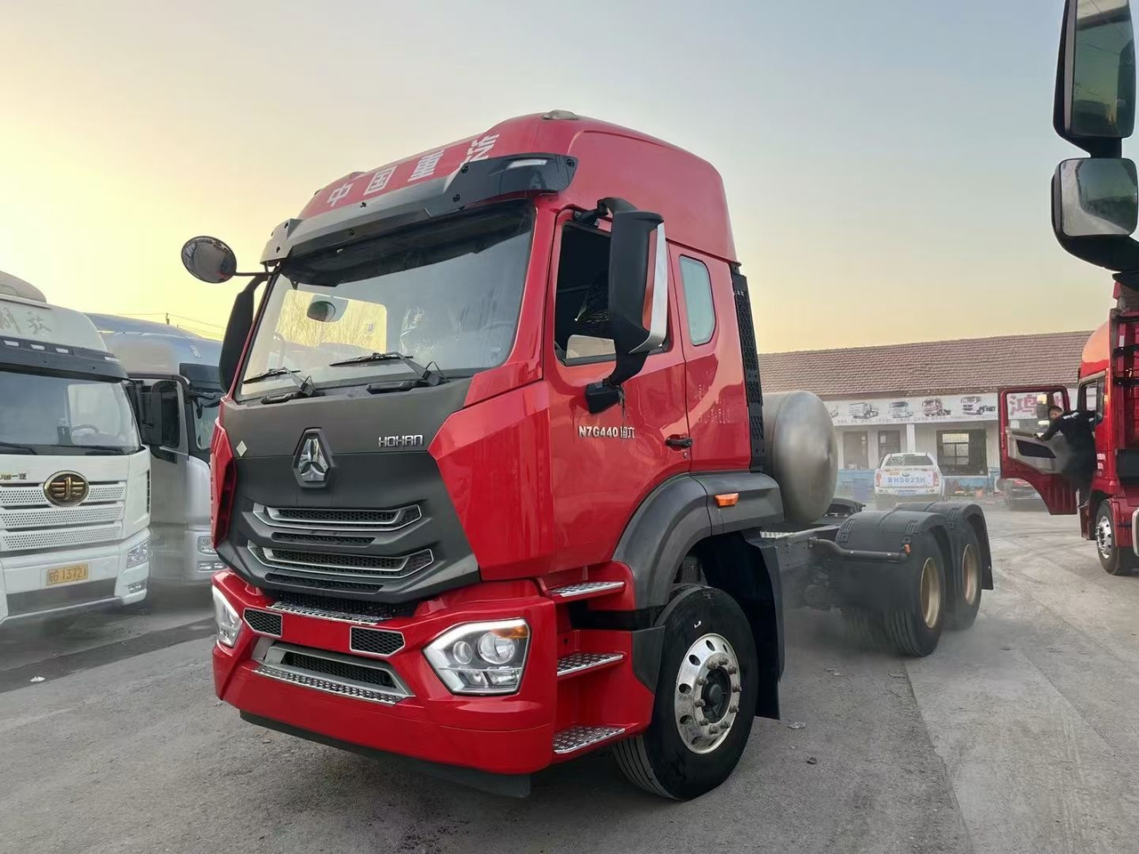 HOHAN LNG - وحدة جر: صورة 1 HOHAN LNG - وحدة جر: صورة 1