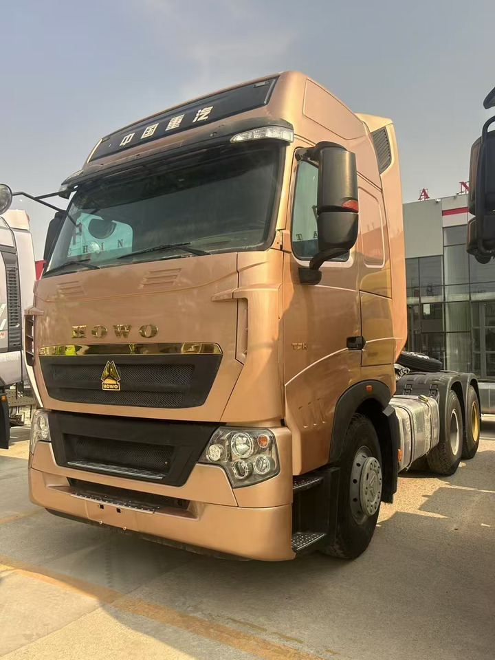 HOWO T7H - وحدة جر: صورة 1 HOWO T7H - وحدة جر: صورة 1