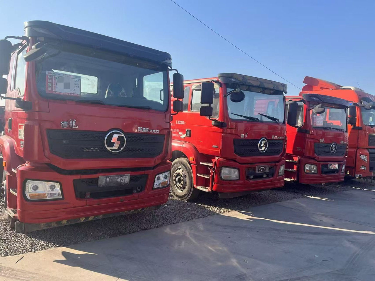 SHACMAN M3000 - وحدة جر: صورة 1 SHACMAN M3000 - وحدة جر: صورة 1