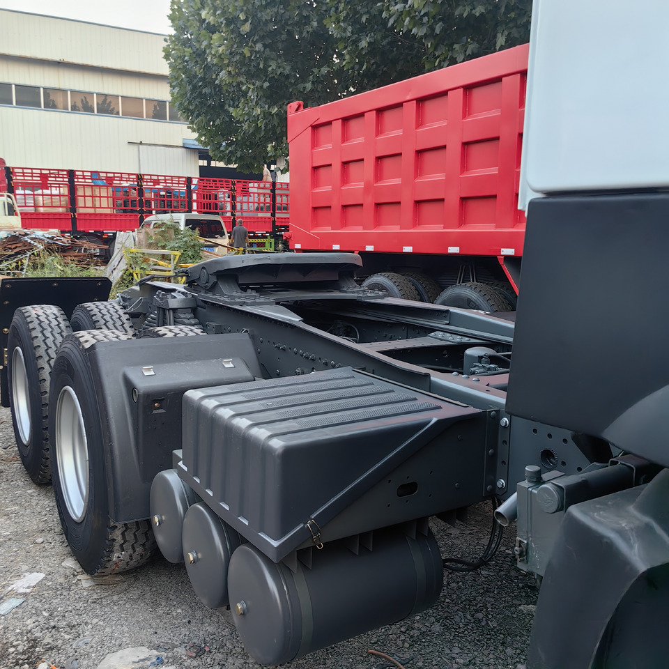 SINOTRUCK HOWO - وحدة جر: صورة 5 SINOTRUCK HOWO - وحدة جر: صورة 5