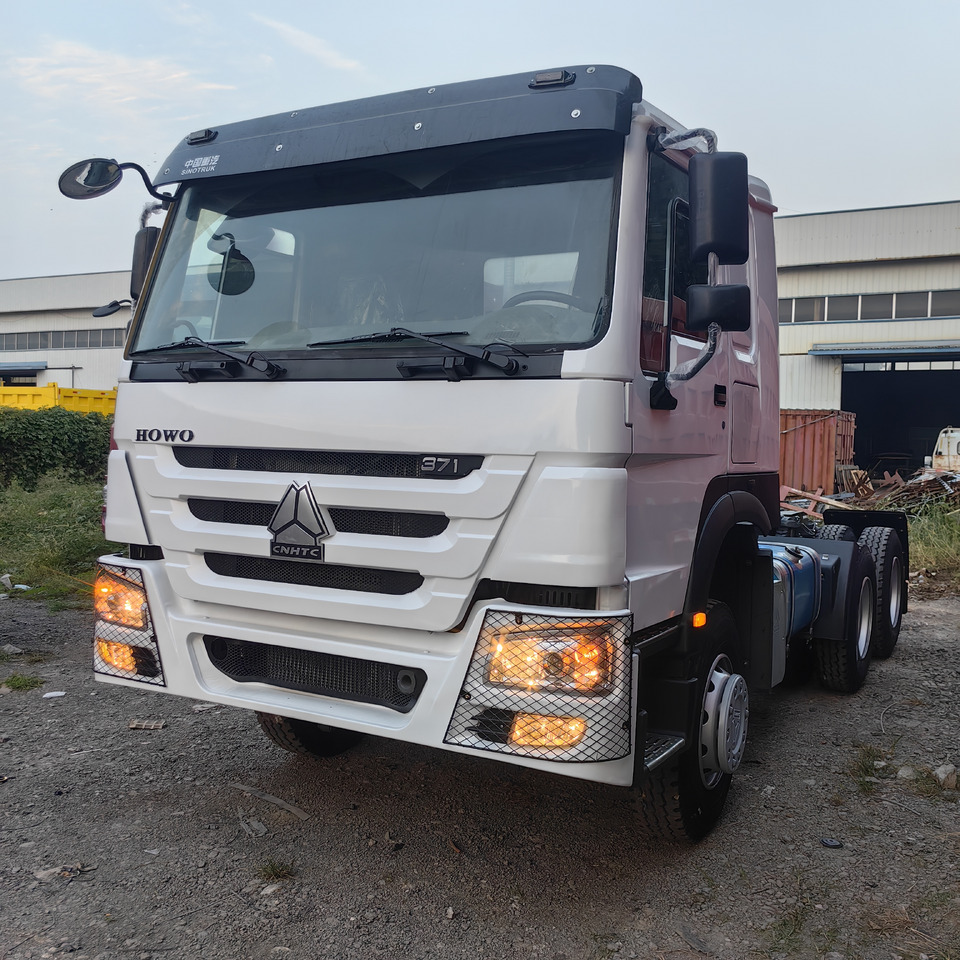 SINOTRUCK HOWO - وحدة جر: صورة 2 SINOTRUCK HOWO - وحدة جر: صورة 2