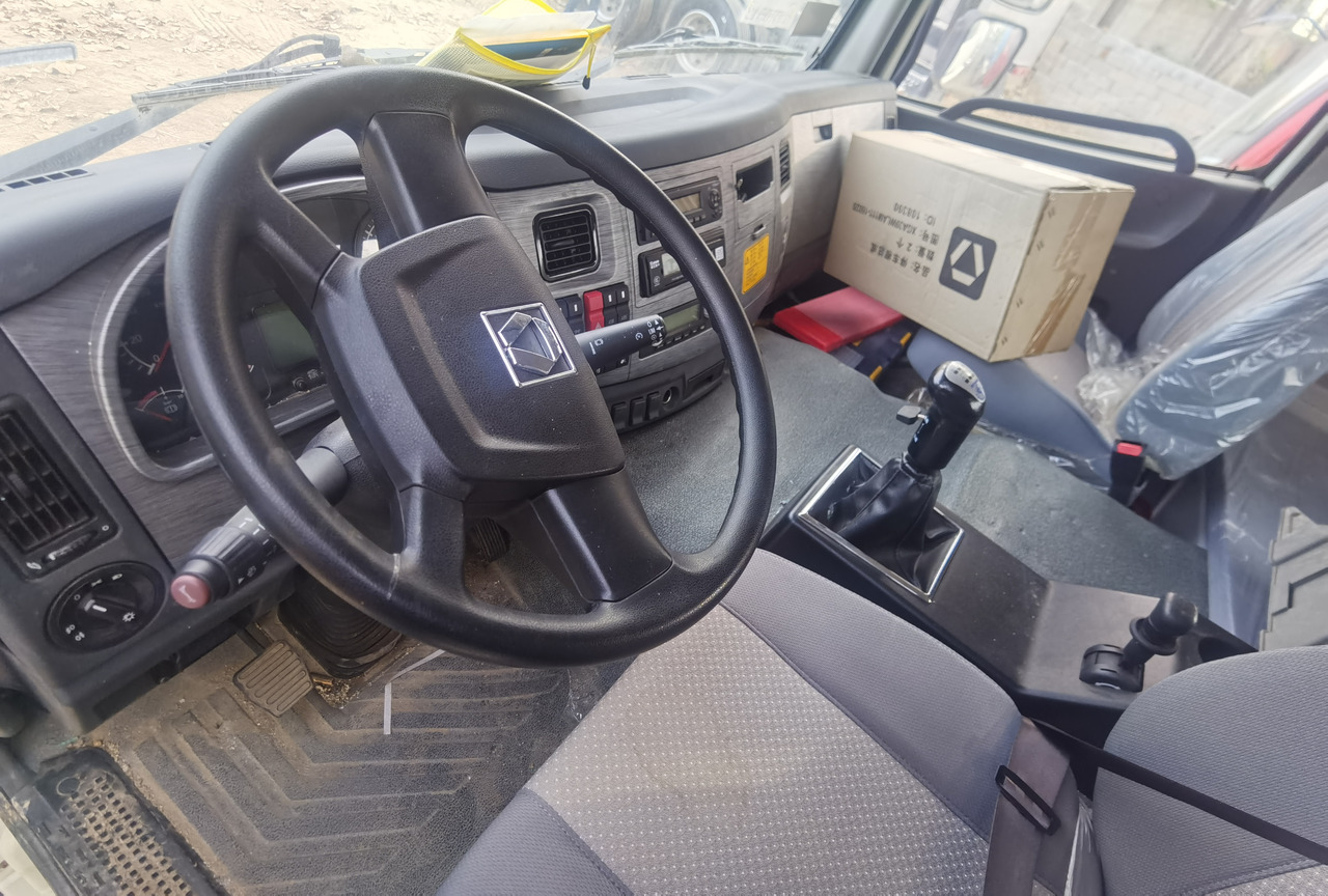 SINOTRUCK HOWO - وحدة جر: صورة 3 SINOTRUCK HOWO - وحدة جر: صورة 3