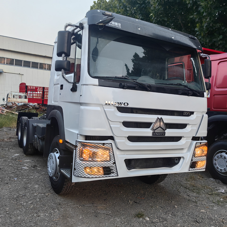 SINOTRUCK HOWO - وحدة جر: صورة 1 SINOTRUCK HOWO - وحدة جر: صورة 1