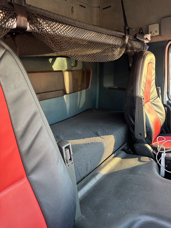 VOLVO - وحدة جر: صورة 5 VOLVO - وحدة جر: صورة 5