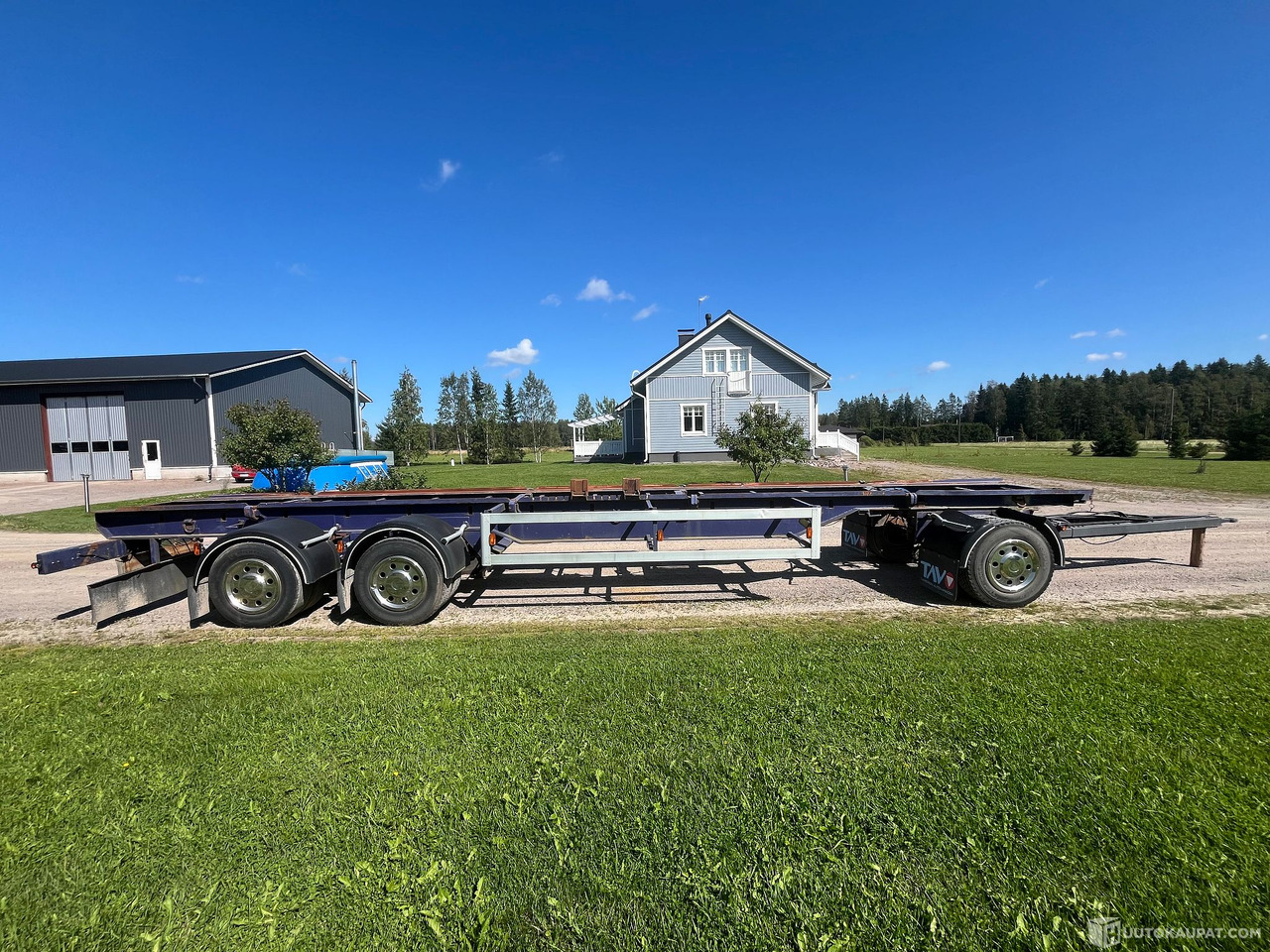 Asentamo Koivu, kolmiakselinen kuorma-auto vaihtolavaperävaunu, Juuri katsastettu, 1979, Nurmijärvi - مقطورة نقل الحاويات: صورة 2 Asentamo Koivu, kolmiakselinen kuorma-auto vaihtolavaperävaunu, Juuri katsastettu, 1979, Nurmijärvi - مقطورة نقل الحاويات: صورة 2