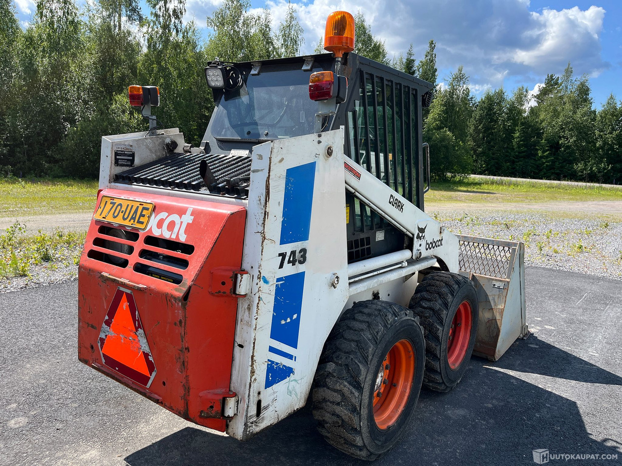 Bobcat 743 isolla kauhalla, Diesel, Virrat - آلات البناء: صورة 4 Bobcat 743 isolla kauhalla, Diesel, Virrat - آلات البناء: صورة 4