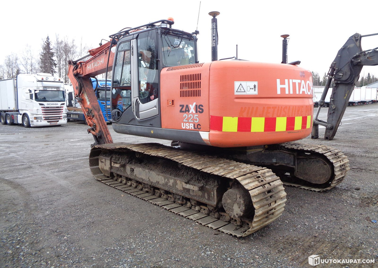 Hitachi ZX 225, 2011, Loimaa - حفار زحاف: صورة 2 Hitachi ZX 225, 2011, Loimaa - حفار زحاف: صورة 2