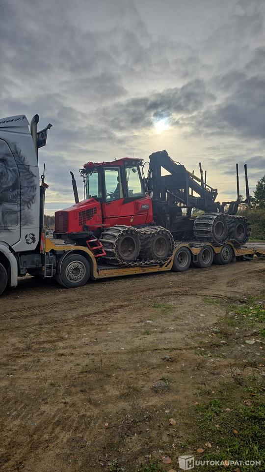 Komatsu 840 TX, 2011, Diesel, 24 133 h Metsäkone, Leppävirta - معدات الغابات: صورة 3 Komatsu 840 TX, 2011, Diesel, 24 133 h Metsäkone, Leppävirta - معدات الغابات: صورة 3