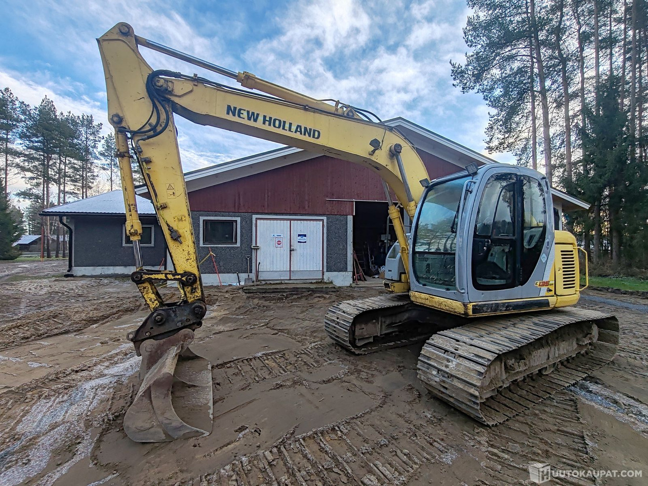 New Holland-Kobelco E135SR kaivinkone, 2006, Pedersöre - حفار زحاف: صورة 4 New Holland-Kobelco E135SR kaivinkone, 2006, Pedersöre - حفار زحاف: صورة 4
