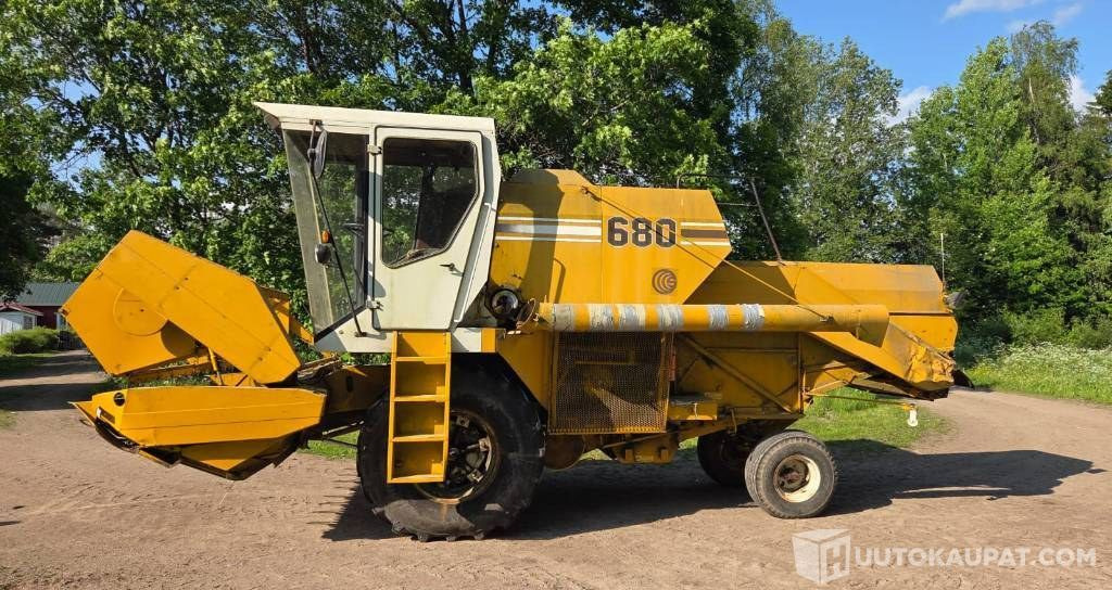 Sampo-Rosenlew 680, 1985, MTK25, Parkano - حصادة موحَّدة: صورة 4 Sampo-Rosenlew 680, 1985, MTK25, Parkano - حصادة موحَّدة: صورة 4