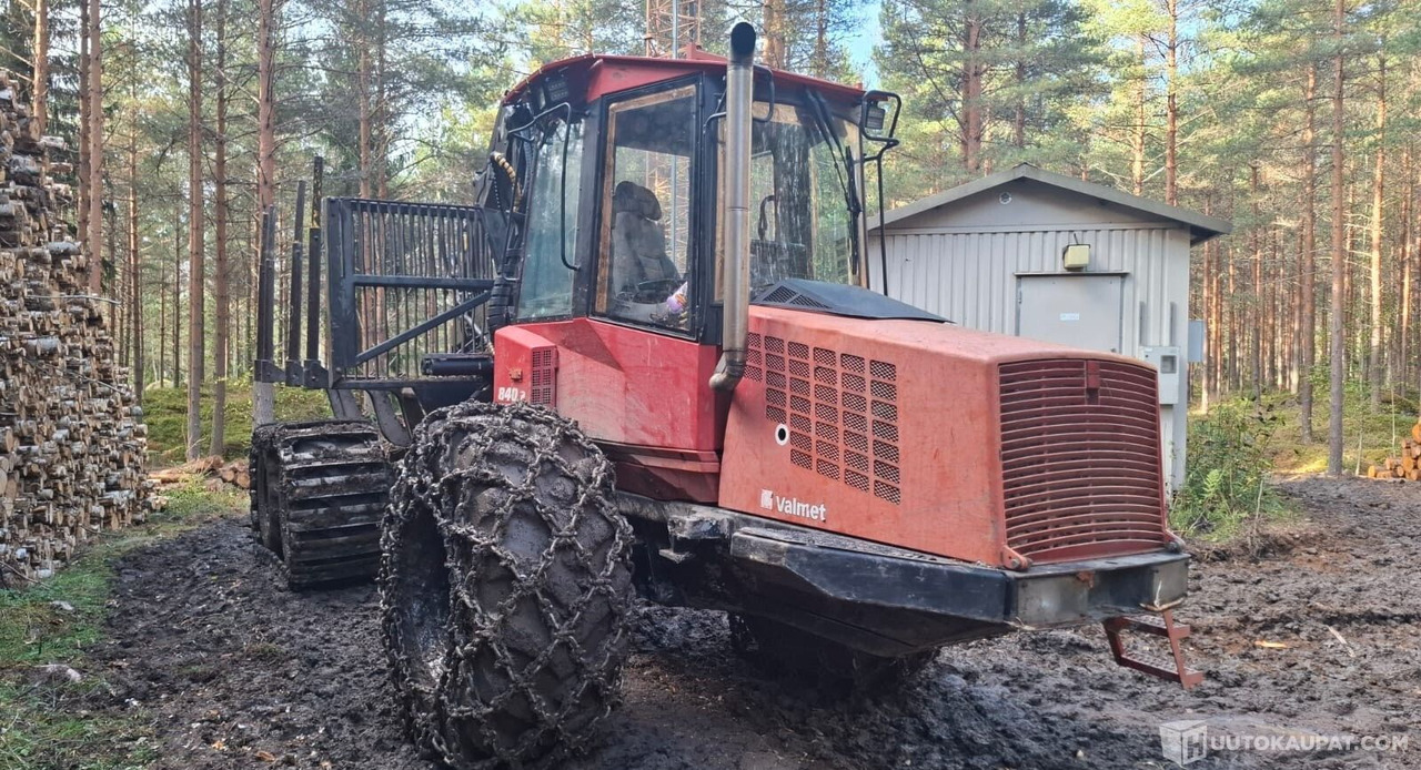 Valmet 840.2, 2005, Diesel, 21 400 h Metsäkone, Leppävirta - معدات الغابات: صورة 1 Valmet 840.2, 2005, Diesel, 21 400 h Metsäkone, Leppävirta - معدات الغابات: صورة 1