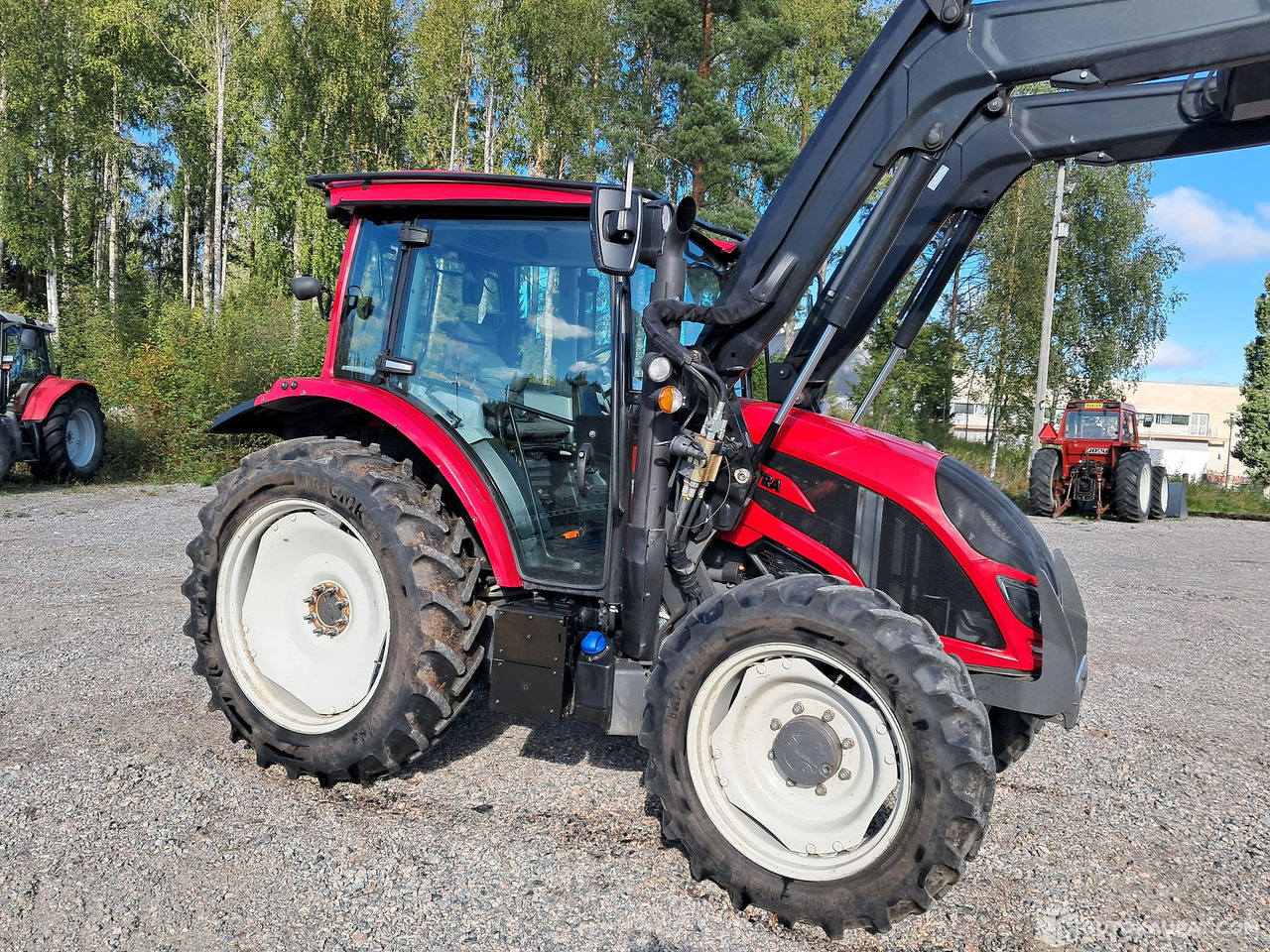 Valtra A94 higteag, 2020, Juuka - جرار: صورة 1 Valtra A94 higteag, 2020, Juuka - جرار: صورة 1