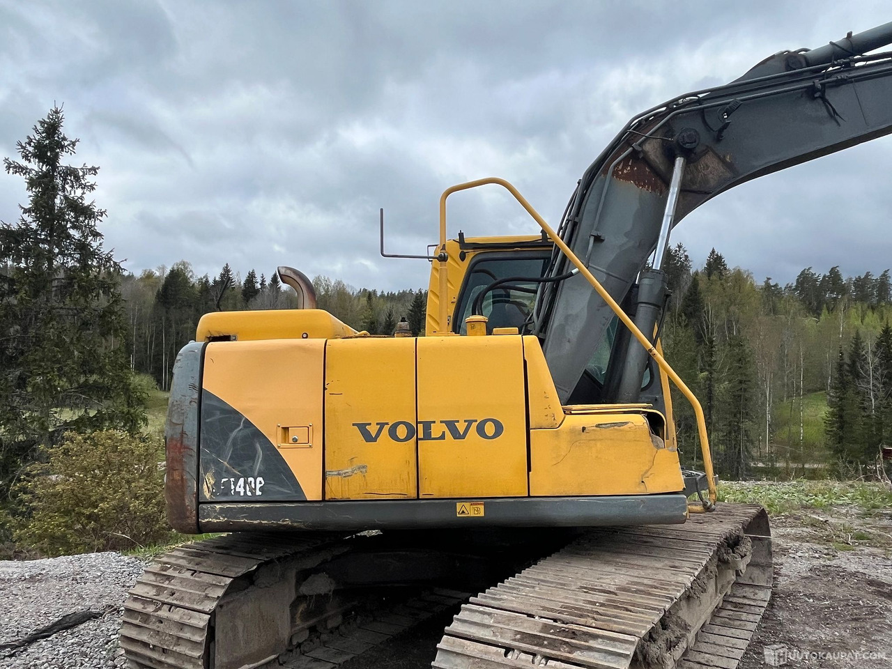 Volvo EC140B, kaivinkone, lähes uudet telat, 2002, Vihti - حفار زحاف: صورة 5 Volvo EC140B, kaivinkone, lähes uudet telat, 2002, Vihti - حفار زحاف: صورة 5
