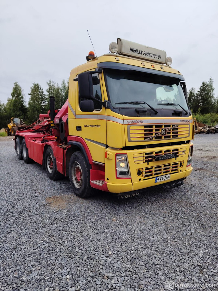 Volvo FM 12, 2005 + Hiab nosturi, Alavus - شاحنة: صورة 2 Volvo FM 12, 2005 + Hiab nosturi, Alavus - شاحنة: صورة 2