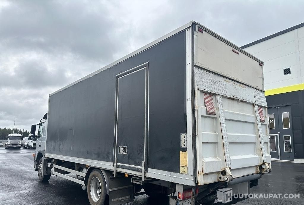 Volvo FM9 300 4x2, 2003, Pirkkala - شاحنة مقفلة: صورة 4 Volvo FM9 300 4x2, 2003, Pirkkala - شاحنة مقفلة: صورة 4