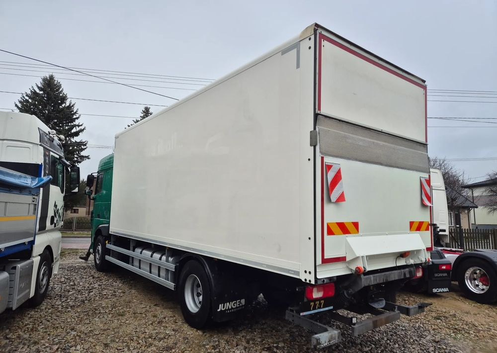 DAF XF ORYGINALNY PRZEBIEG z Niemiec / TANDEM ZESTAW PRZEJAZDOWY Z WINDĄ - شاحنة مقفلة: صورة 2 DAF XF ORYGINALNY PRZEBIEG z Niemiec / TANDEM ZESTAW PRZEJAZDOWY Z WINDĄ - شاحنة مقفلة: صورة 2