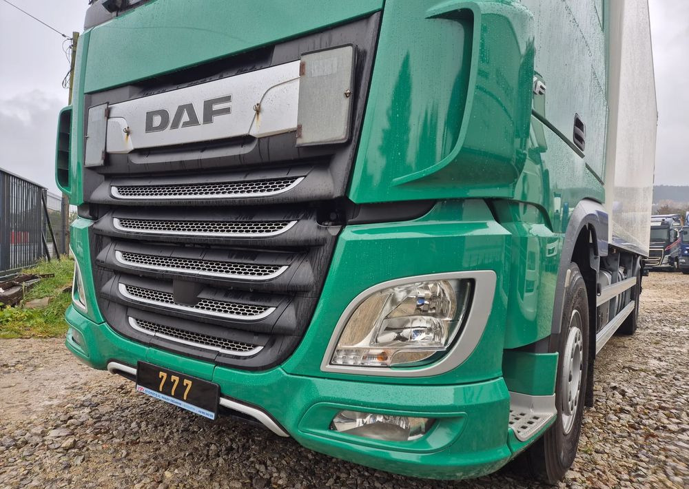 DAF XF ORYGINALNY PRZEBIEG z Niemiec / TANDEM ZESTAW PRZEJAZDOWY Z WINDĄ - شاحنة مقفلة: صورة 5 DAF XF ORYGINALNY PRZEBIEG z Niemiec / TANDEM ZESTAW PRZEJAZDOWY Z WINDĄ - شاحنة مقفلة: صورة 5