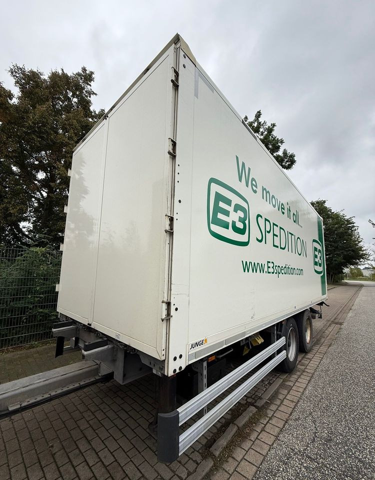 DAF XF ZESTAW TANDEM 2021 ORYGINALNY PRZEBIEG z Niemiec / PRZEJAZDOWY Z WINDĄ / - شاحنة مقفلة: صورة 3 DAF XF ZESTAW TANDEM 2021 ORYGINALNY PRZEBIEG z Niemiec / PRZEJAZDOWY Z WINDĄ / - شاحنة مقفلة: صورة 3