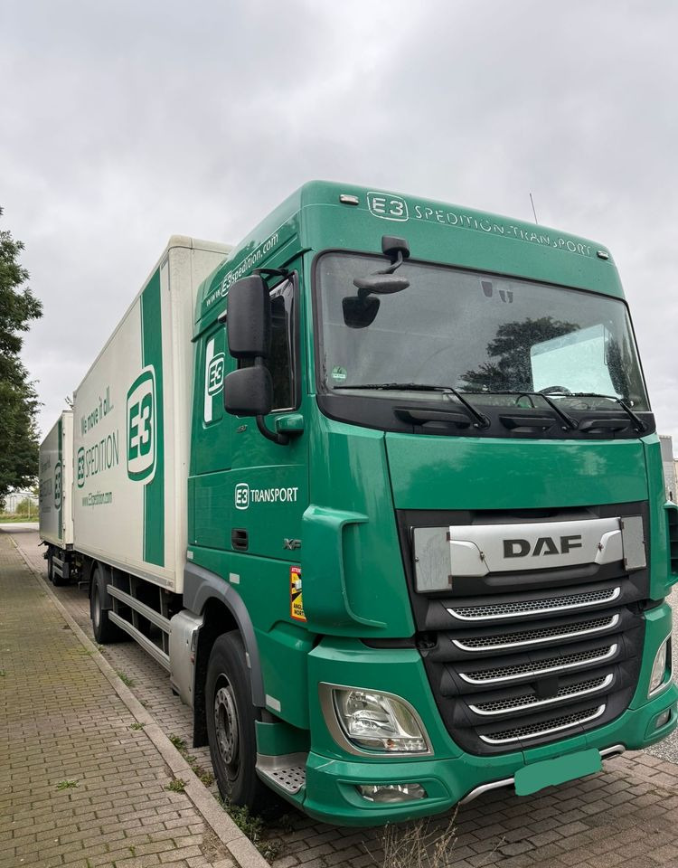DAF XF ZESTAW TANDEM 2021 ORYGINALNY PRZEBIEG z Niemiec / PRZEJAZDOWY Z WINDĄ / - شاحنة مقفلة: صورة 3 DAF XF ZESTAW TANDEM 2021 ORYGINALNY PRZEBIEG z Niemiec / PRZEJAZDOWY Z WINDĄ / - شاحنة مقفلة: صورة 3