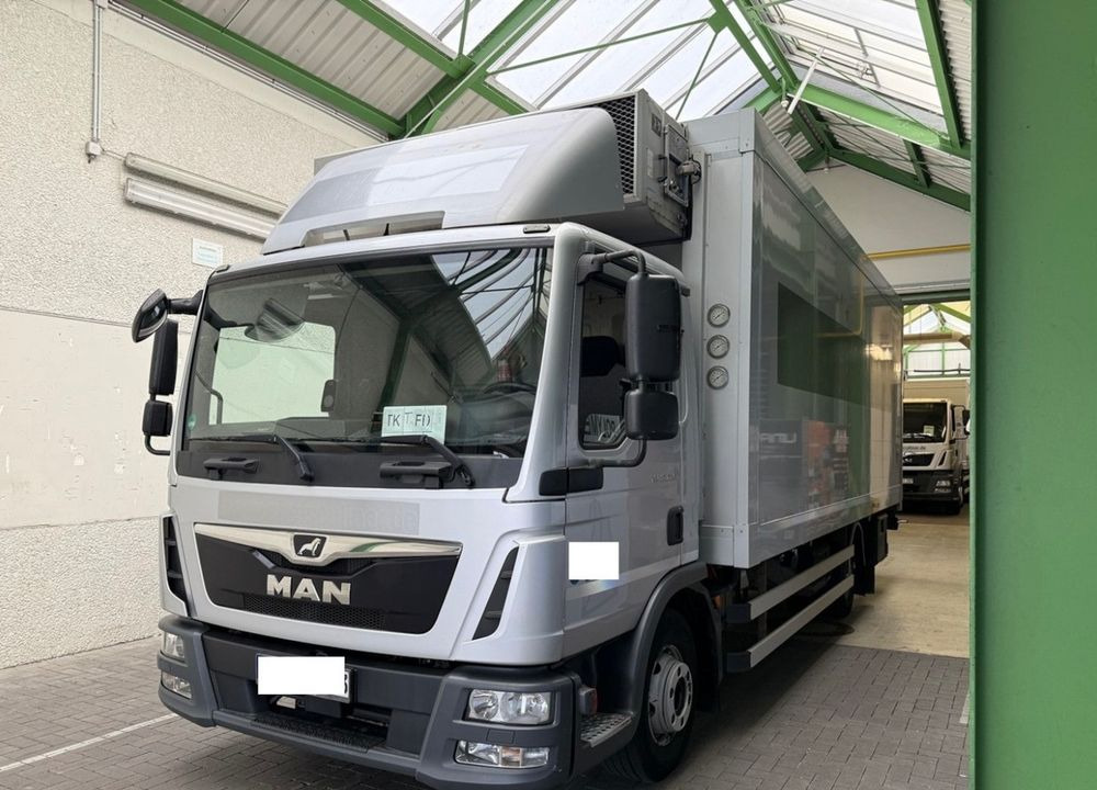 MAN TGL 12.250 6.3m AUTOMAT KLIMA z Niemiec ESP EURO 6 / 4.3 rozstaw / Chlodnia FRIGOBLOCK / TOP STAN / okazja nauka jazdy MOŻLIWOŚĆ DOSTOSOWANIA 12t - شاحنة الفريزر: صورة 2 MAN TGL 12.250 6.3m AUTOMAT KLIMA z Niemiec ESP EURO 6 / 4.3 rozstaw / Chlodnia FRIGOBLOCK / TOP STAN / okazja nauka jazdy MOŻLIWOŚĆ DOSTOSOWANIA 12t - شاحنة الفريزر: صورة 2