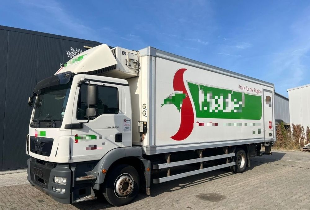 MAN TGM 15.250 18.250 z Niemiec KLIMA / 7.3m / 18 palet / winda + drzwi boczne / OKAZJA / AUTOMAT / Tgl 12.250 15.290 12.290 18.320 - شاحنة الفريزر: صورة 1 MAN TGM 15.250 18.250 z Niemiec KLIMA / 7.3m / 18 palet / winda + drzwi boczne / OKAZJA / AUTOMAT / Tgl 12.250 15.290 12.290 18.320 - شاحنة الفريزر: صورة 1