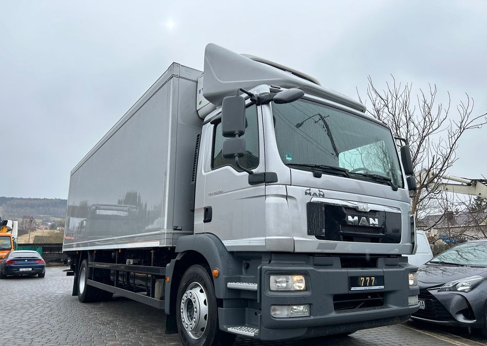 MAN TGM 18.290 TK 1200 R Spectrum THERMO King z Niemiec 8m / 20 palet / winda Klima / OKAZJA - شاحنة الفريزر: صورة 3 MAN TGM 18.290 TK 1200 R Spectrum THERMO King z Niemiec 8m / 20 palet / winda Klima / OKAZJA - شاحنة الفريزر: صورة 3